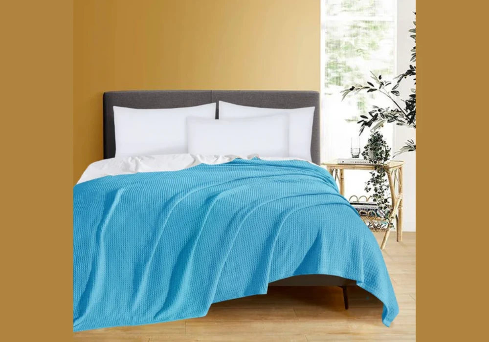 Lightweight Throw Blankets for Easy Comfort