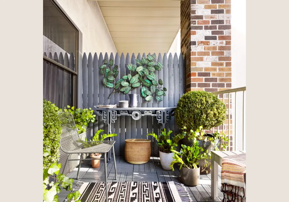 Minimalist Balcony Ideas for a Clean and Open Look