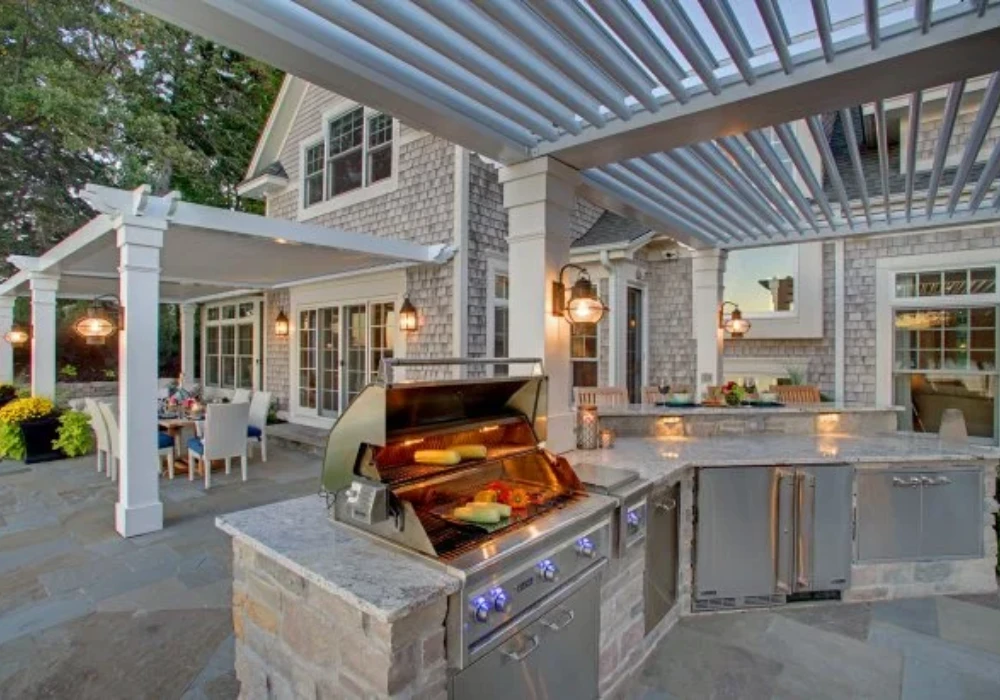 Modern Outdoor Kitchen Layout Ideas for Summer Homes