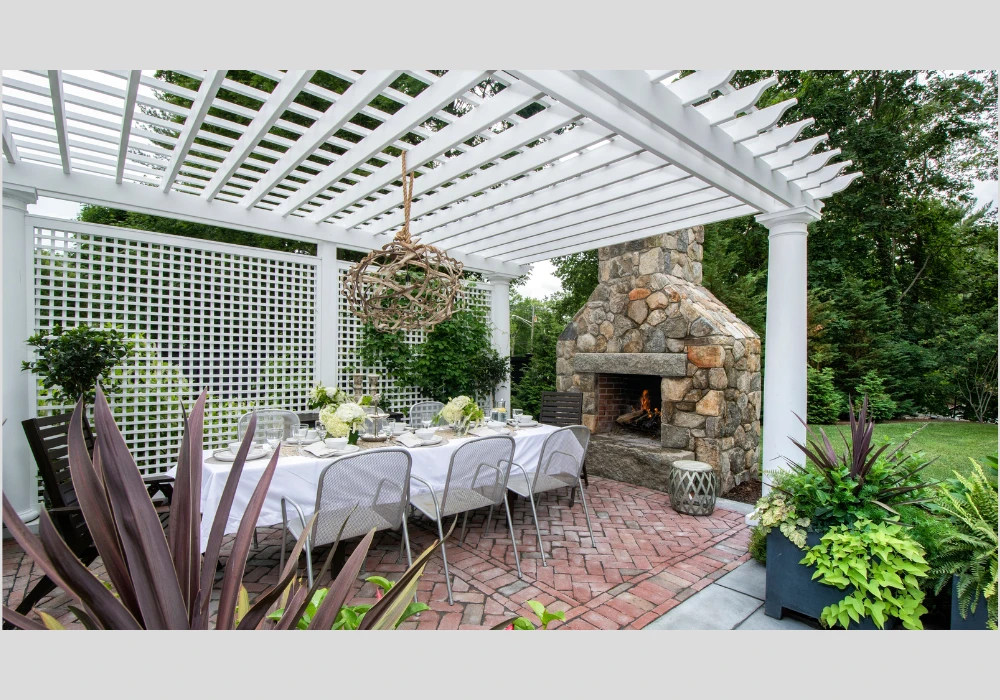 Modern Trellis Designs for Clean Outdoor Walls