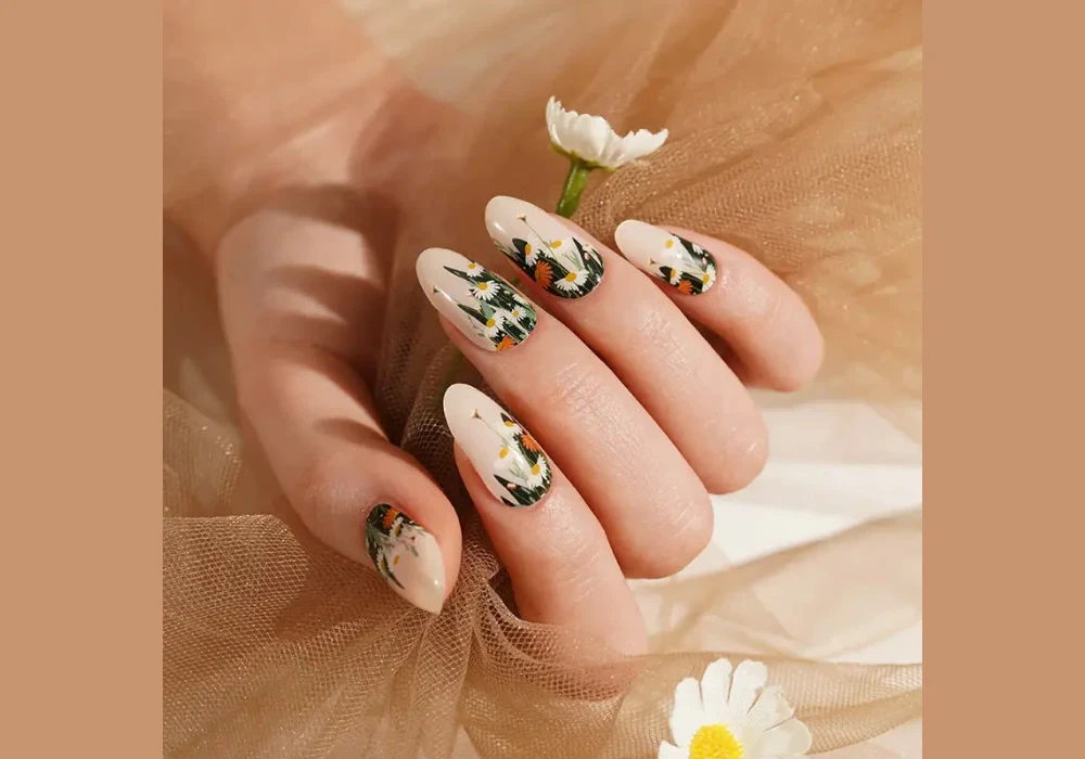 Nail Sticker Trends for Easy Summer Designs