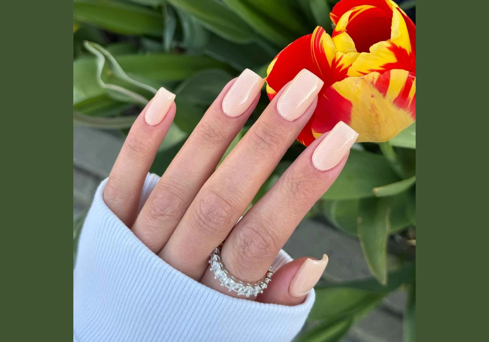 Nude Peach Acrylic Nails