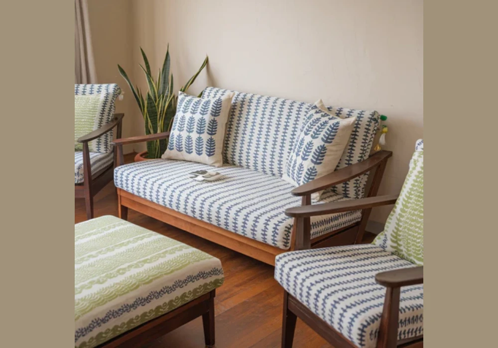 Pattern Mix Decorative Pillow Ideas for Creative Styling