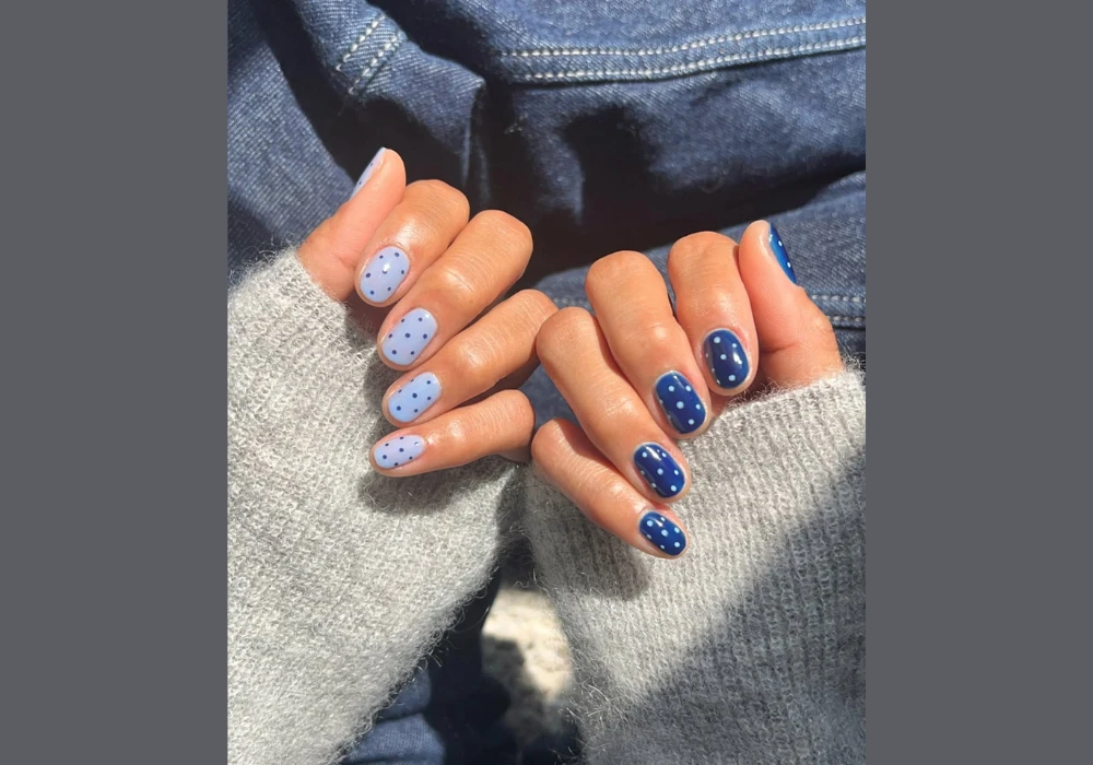 Simple Polka Dot Summer Vacation Nail Ideas for Cute Style