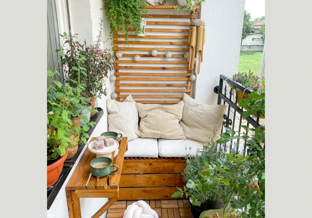 Small Balcony Inspiration Ideas for Space Saving Setup