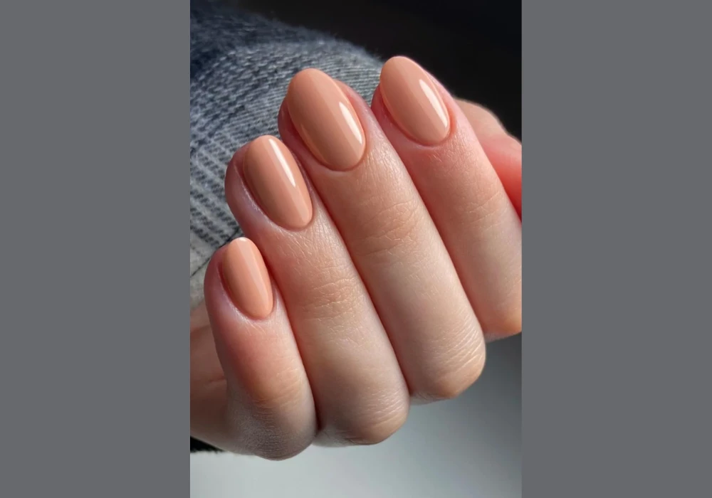 Soft Nude Summer Nails