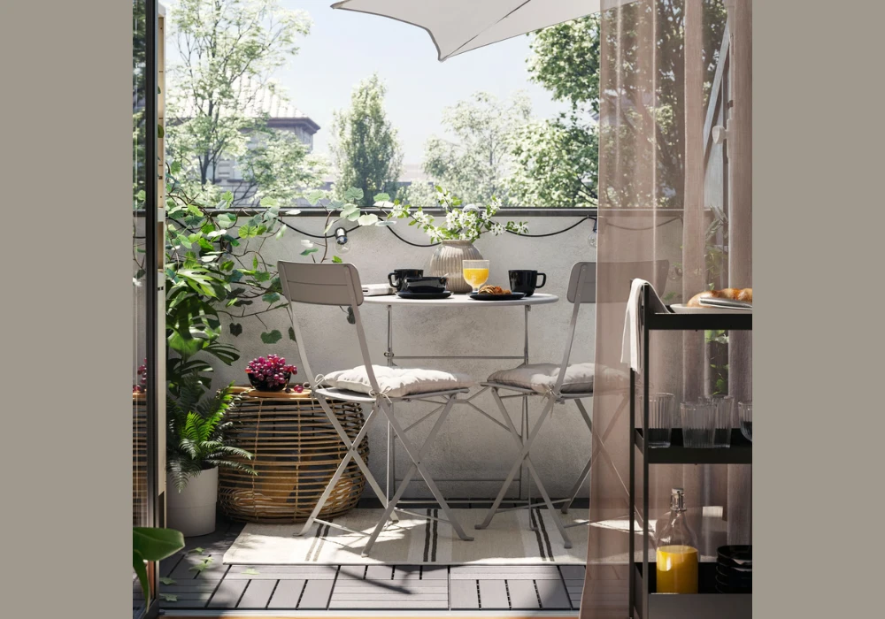 Space-saving balcony patio design ideas
