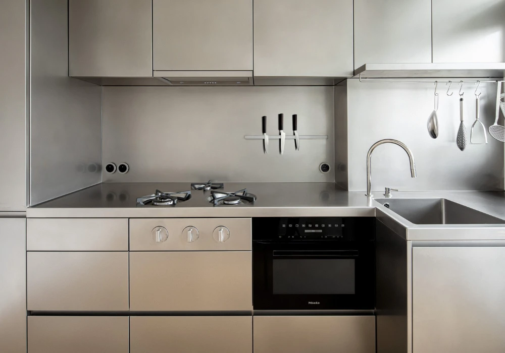 Stainless Steel Finish for a Professional Looki