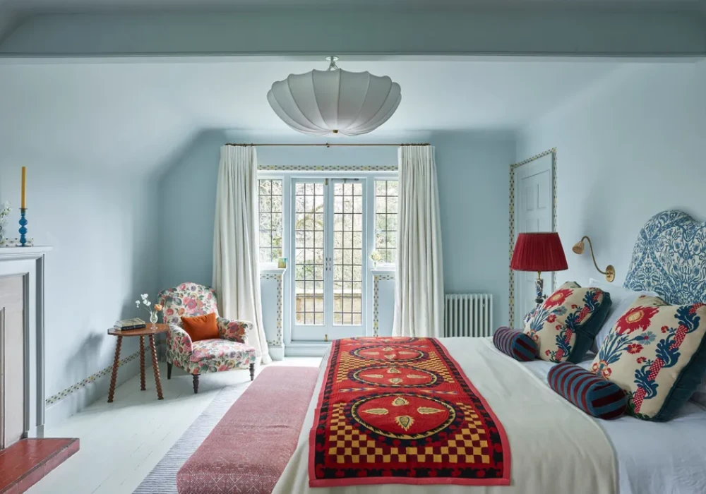 Summer Bedroom Decor Ideas for Clean and Clutter-Free Styling