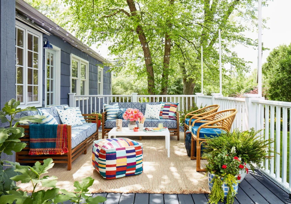 Summer Color Theme Styling for Outdoor Spaces