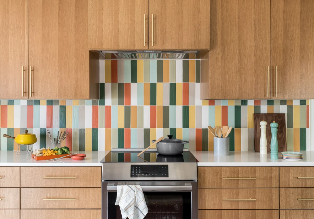 Summer-Friendly Backsplash Design Ideas for Kitchens