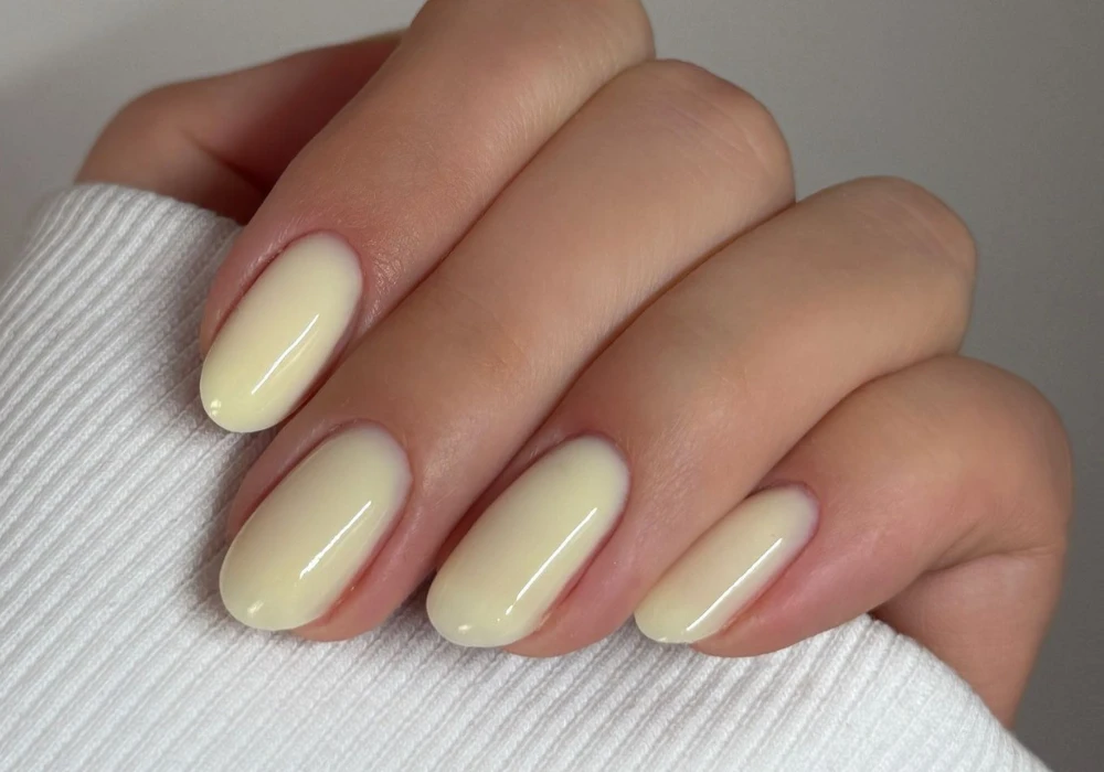 Summer Nail Colors That Work in Real Life