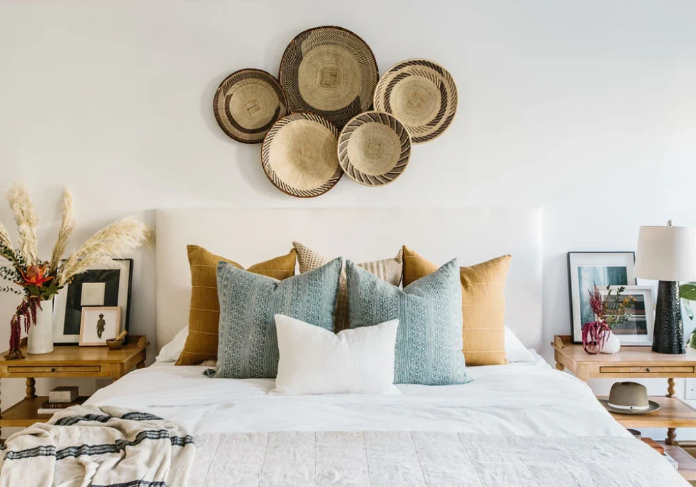 Summer Throw Pillow Combinations for a Light and Fresh Look
