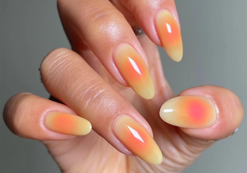 Sunset Summer Nail Inspiration with Warm Color Blend