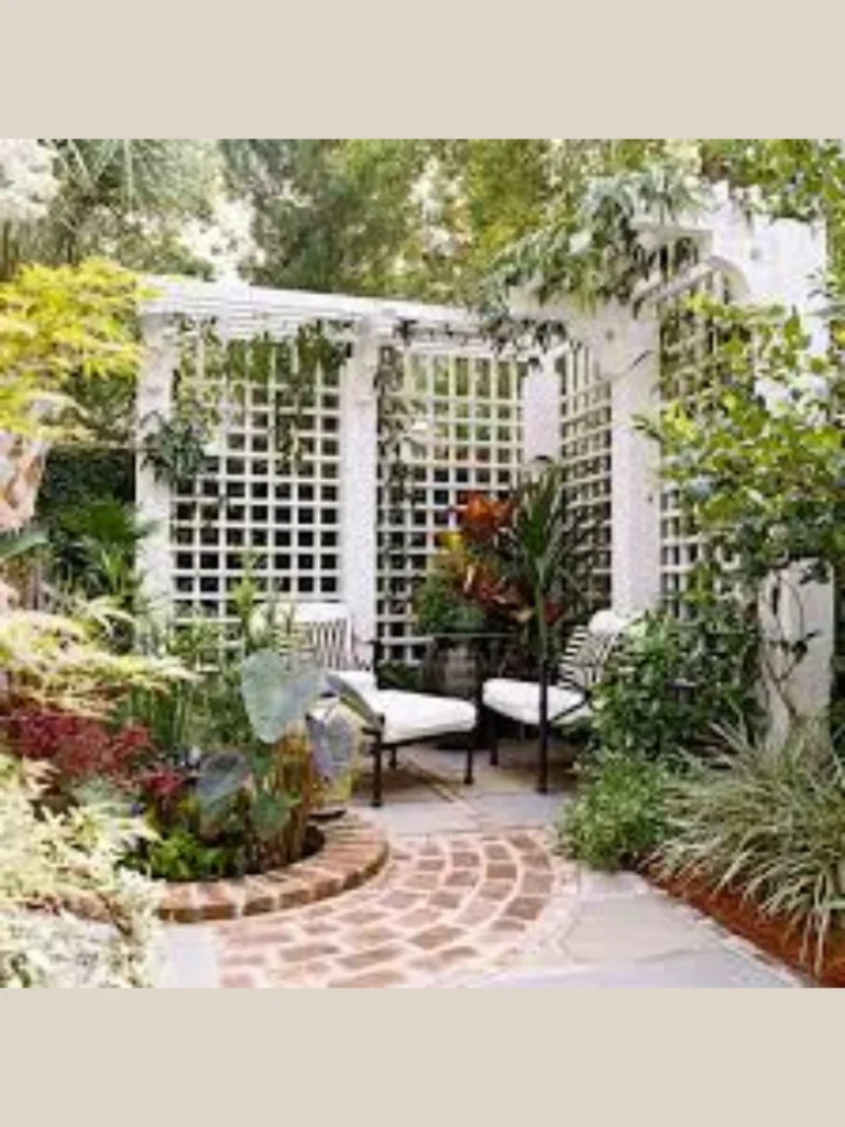 Traditional White Trellis Privacy Screen
