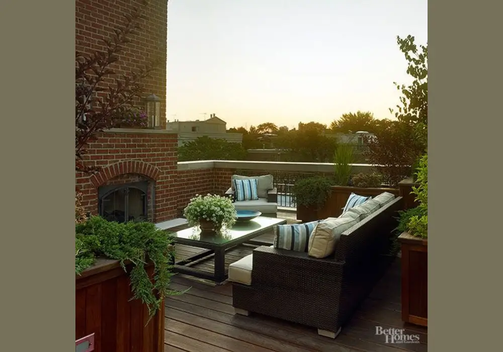 Urban Rooftop Style Garage Patio