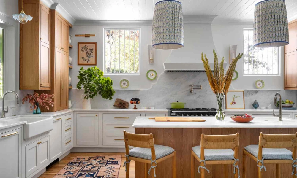 Add Simple Decor and Centerpieces for a Balanced Kitchen Dining Look