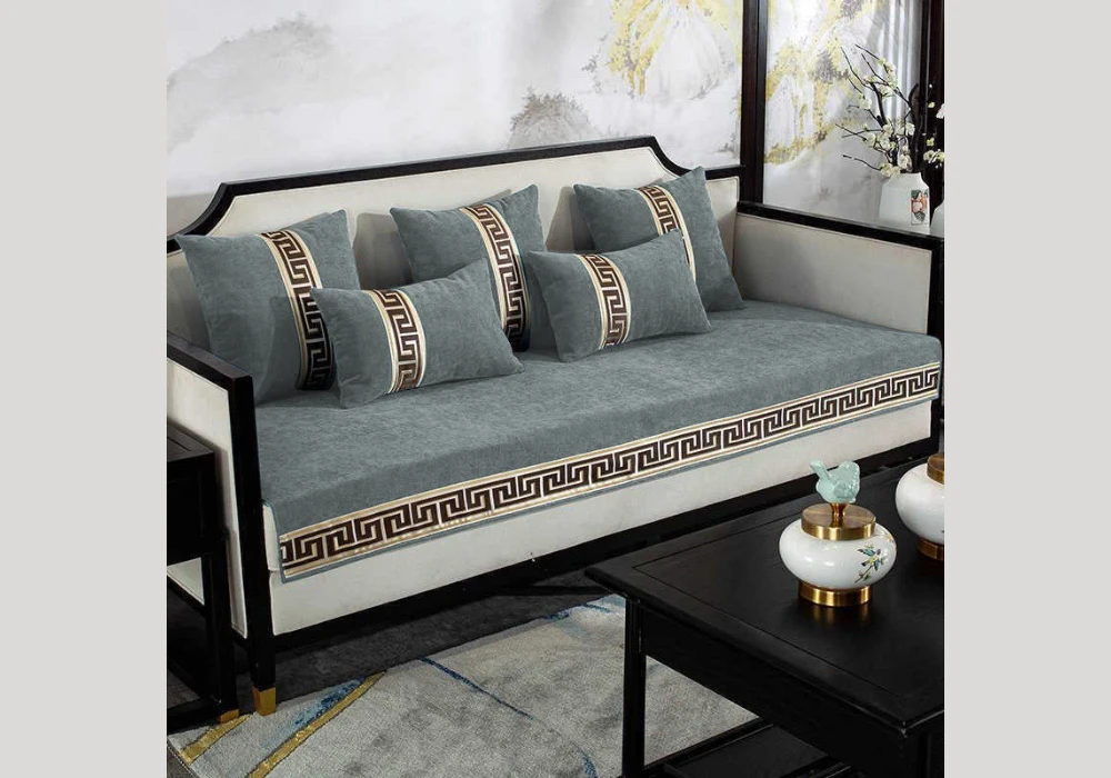 Velvet Throw Pillow Cover Ideas for Luxury Sofa Styling Look