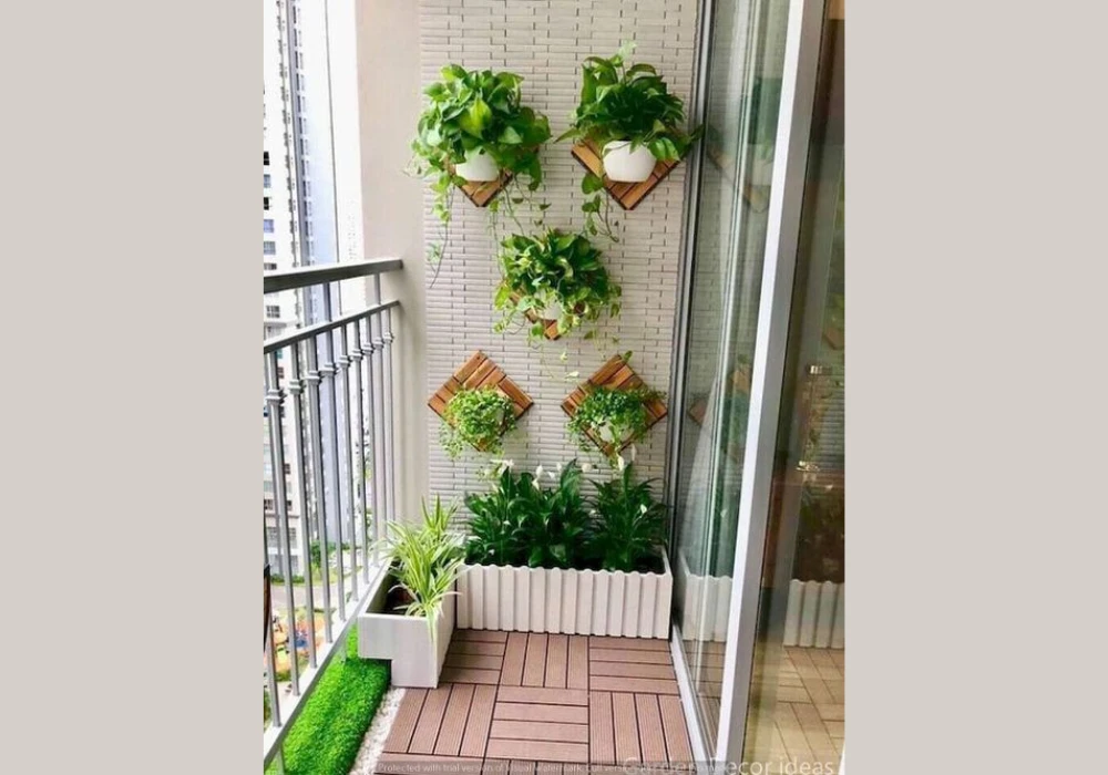 Vertical Plant Wall for Space Saving Greenery