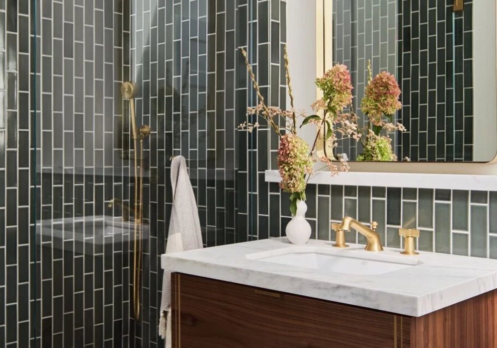 Vertical Tile Layout Design for Height Effect