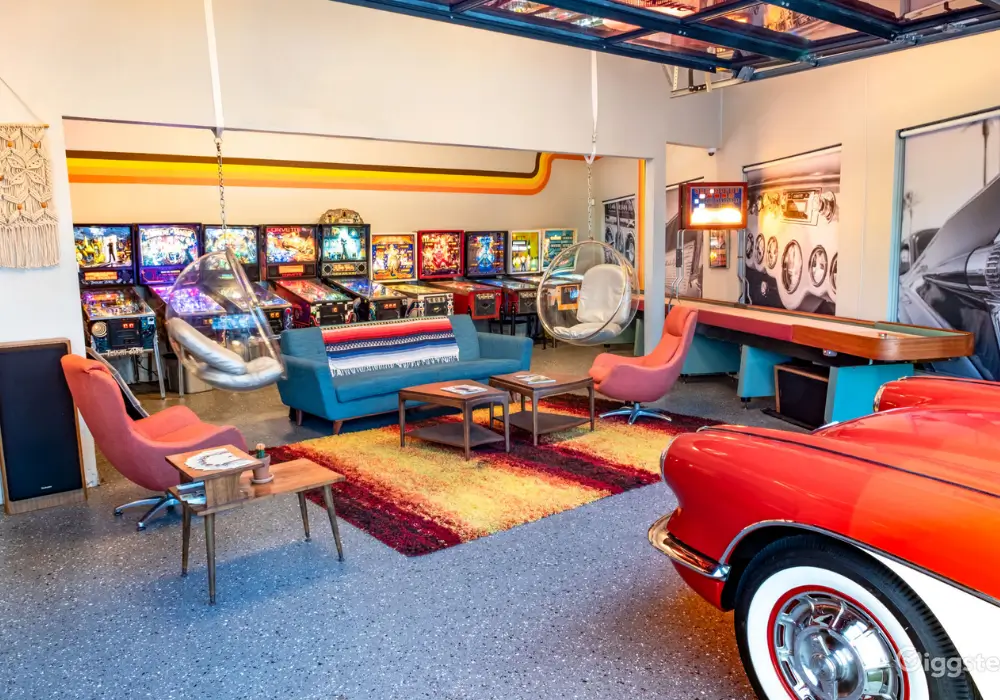 Vintage Garage Man Cave