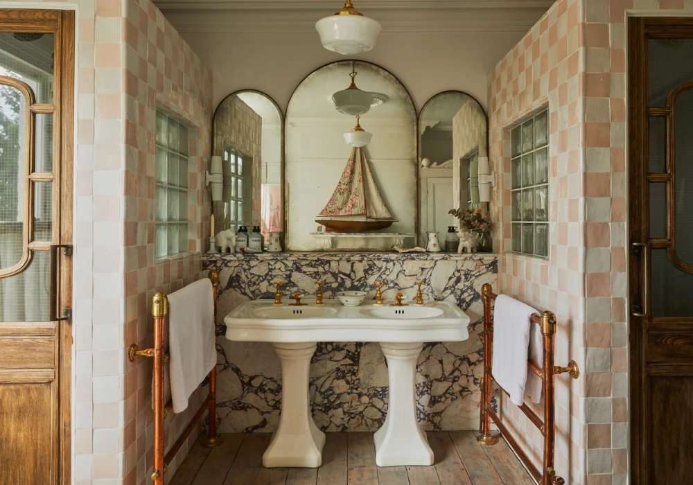 Vintage and Retro Style Fixtures