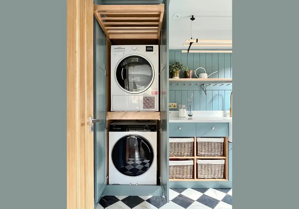 Washer and Dryer Combo with Folding Station