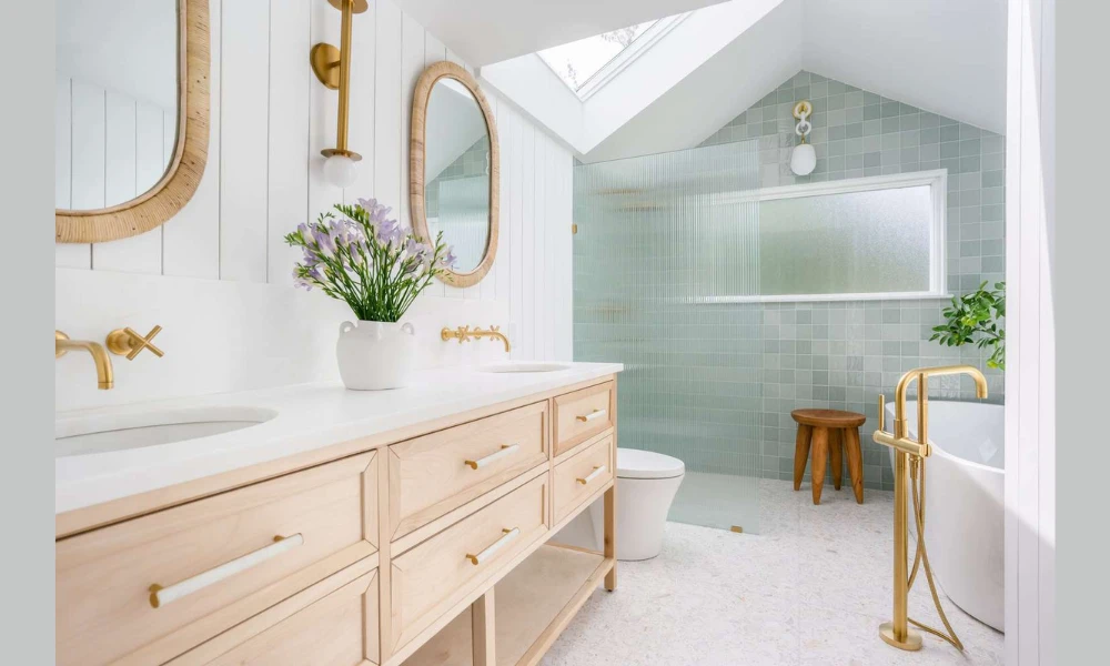 Small Gallery Wall for a Personalized Look