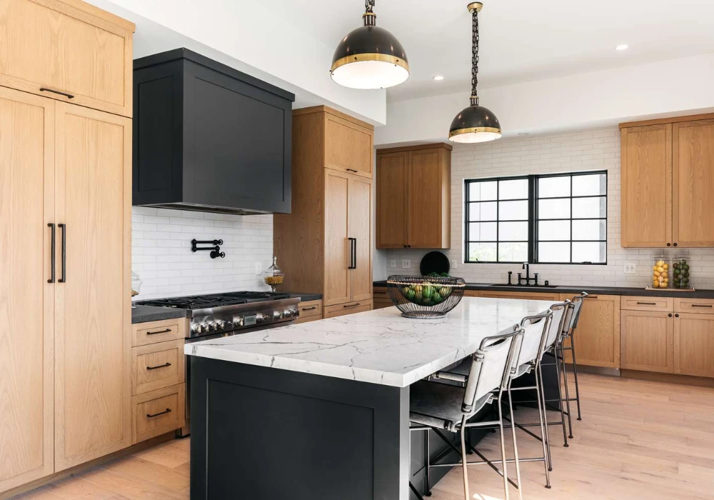 Wood and Black Contrast Kitchen