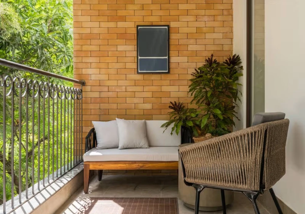 Wooden Bench Seating for Natural Balcony Look