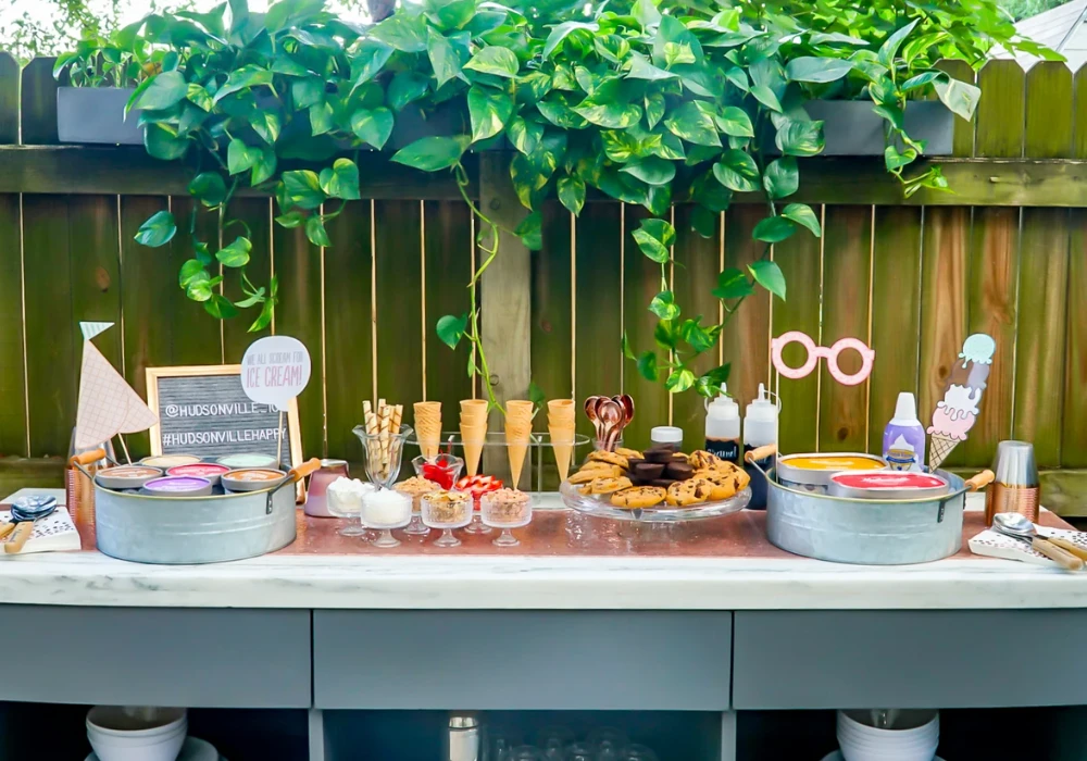 ice cream bar summer party idea