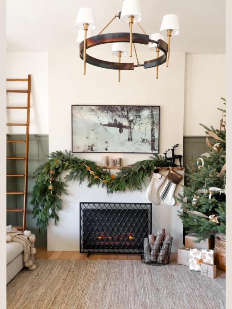 Asymmetrical Greenery Swoops for a Modern Designer Look