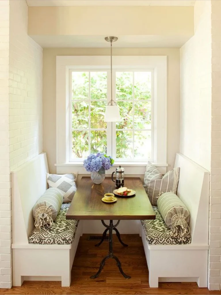 Breakfast Nooks With Built-In Benches