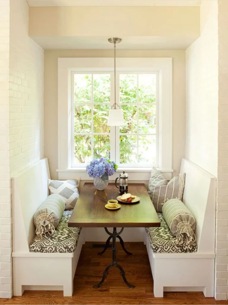 Built-In Banquette Seating Nooks