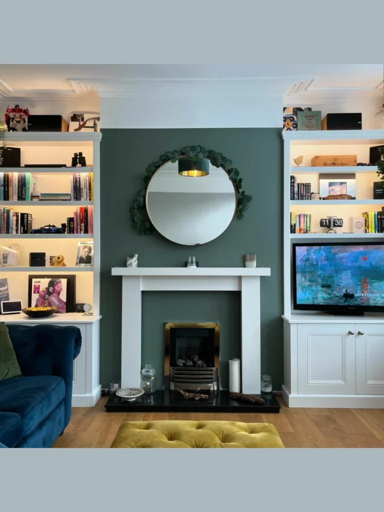 Classic Built In Alcove Shelving