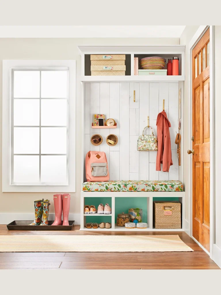 Corner Storage Cubbies