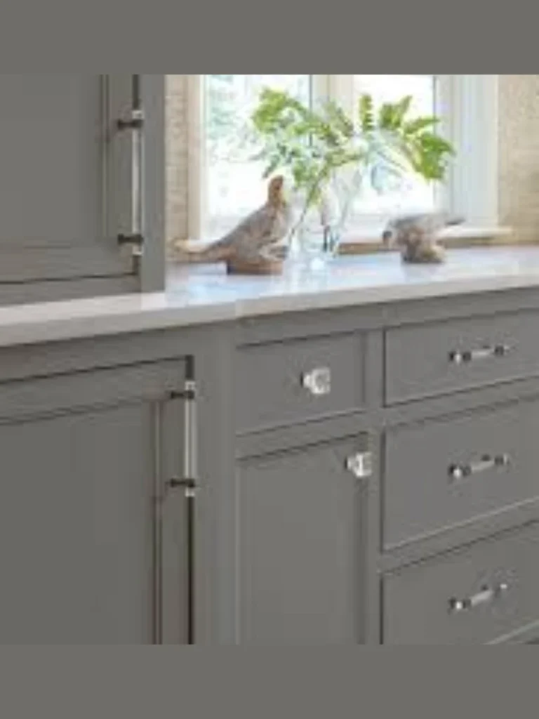 Crystal and Glass Decorative Knobs