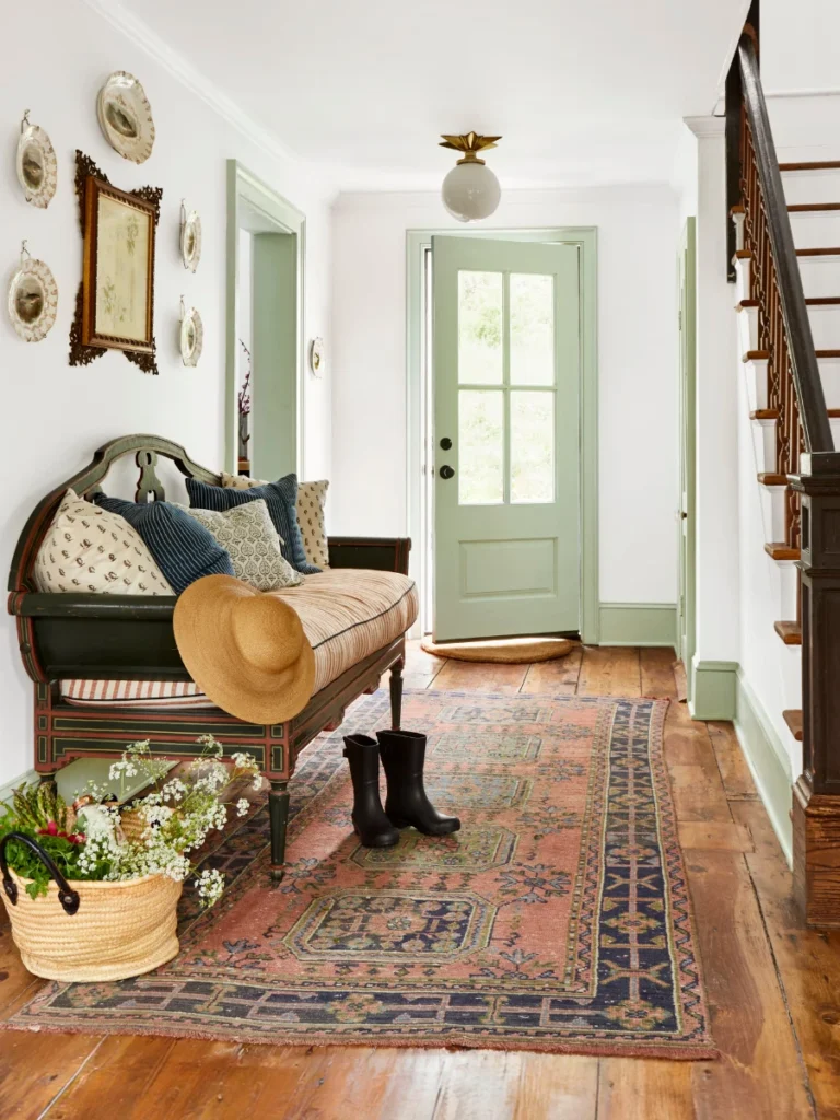 Distressing Paint for a Rustic Farmhouse Style