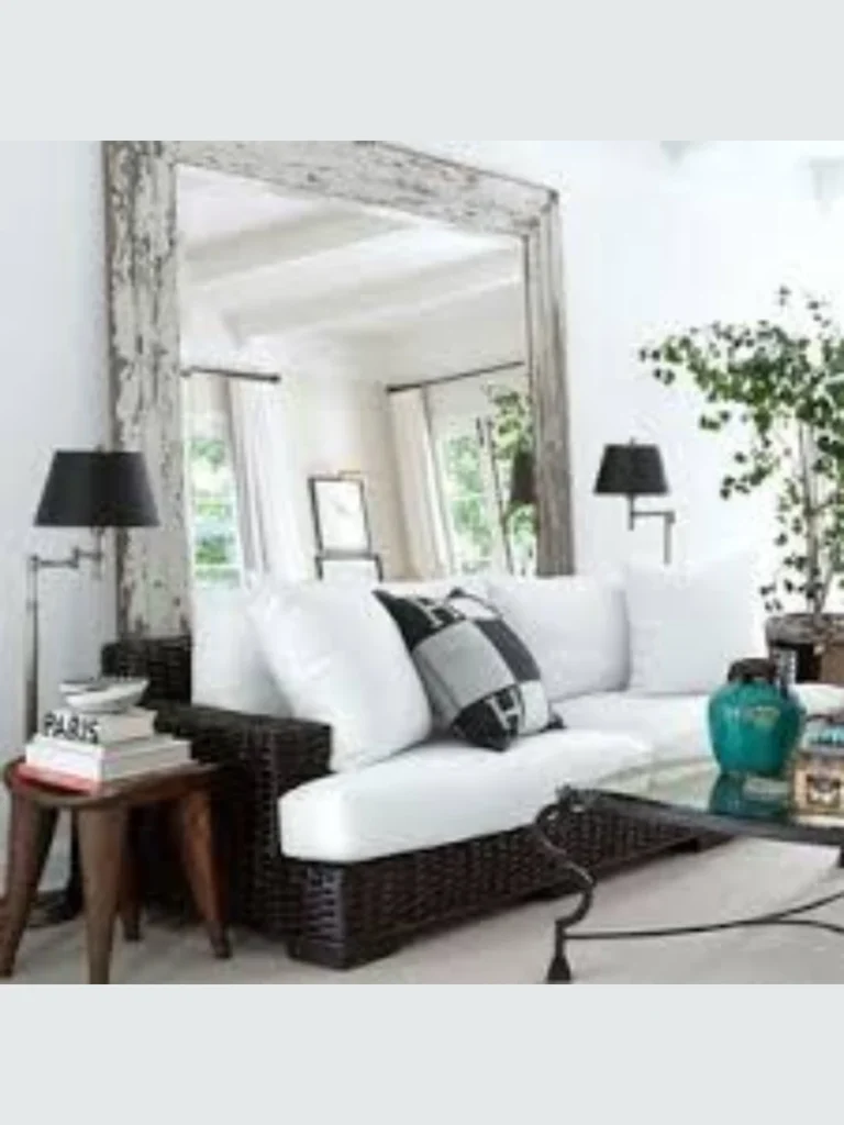  Expanding Space with Large Decorative Mirrors