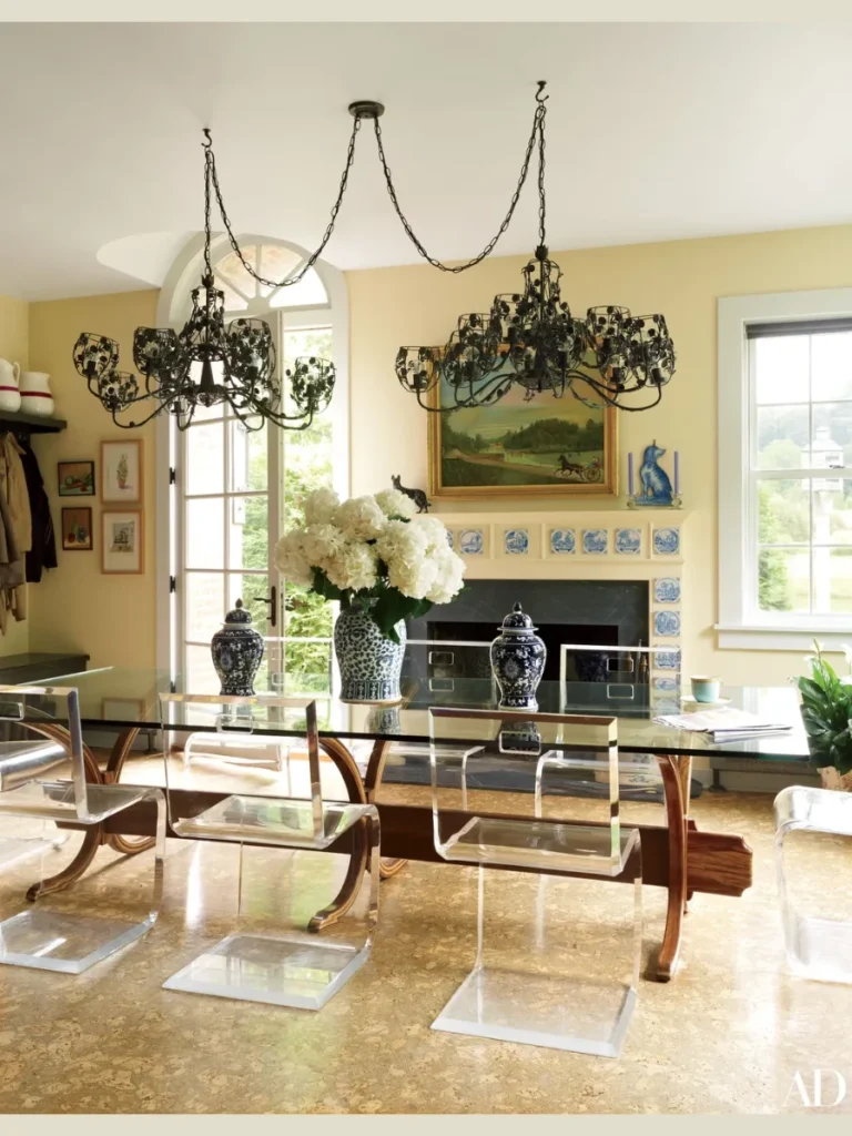 Glass and Acrylic Pieces for Visual Transparency