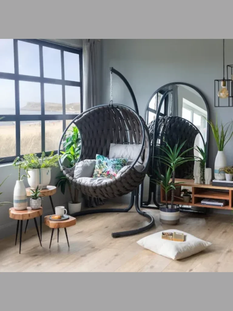 Hanging Egg Chairs For Cozy Reading Nooks