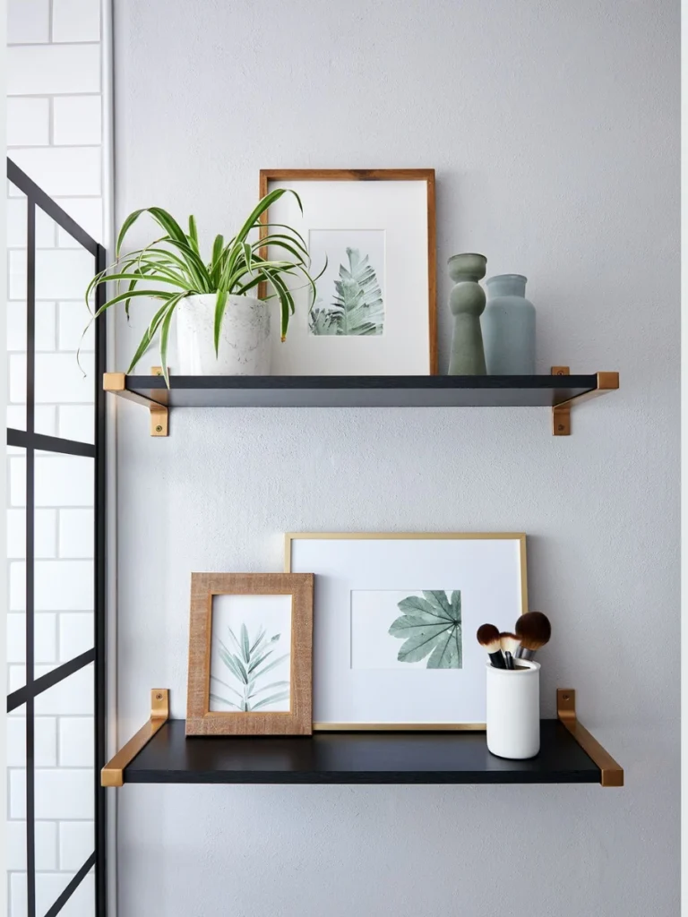 Layering Objects with Deep Floating Shelves