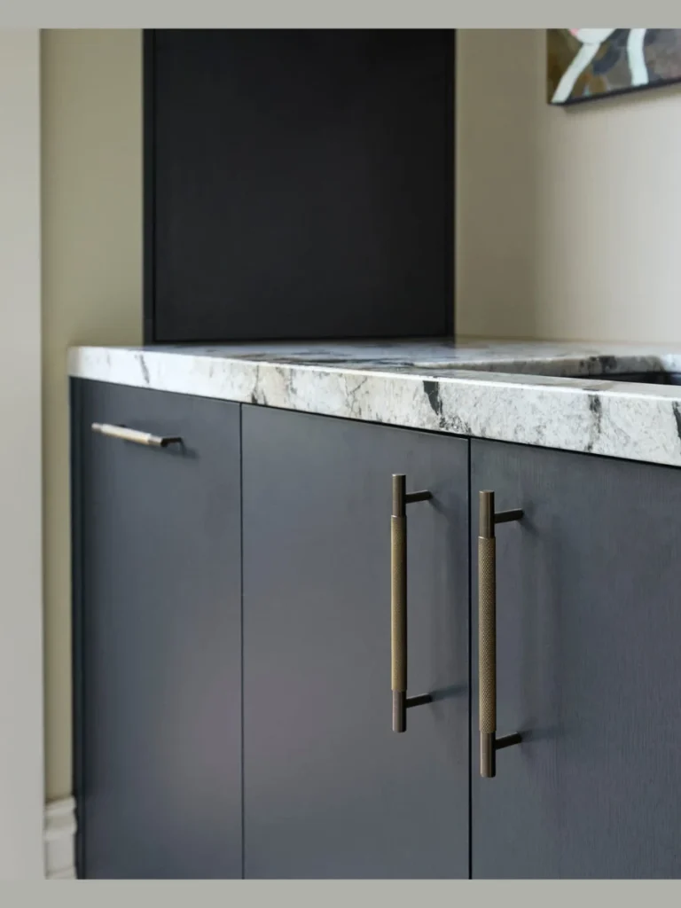 Matte Graphite Geometric T-Bar Handles