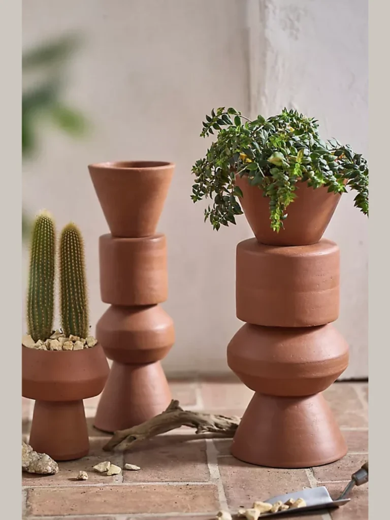 Raised Clay Terracotta Pedestal Bowls