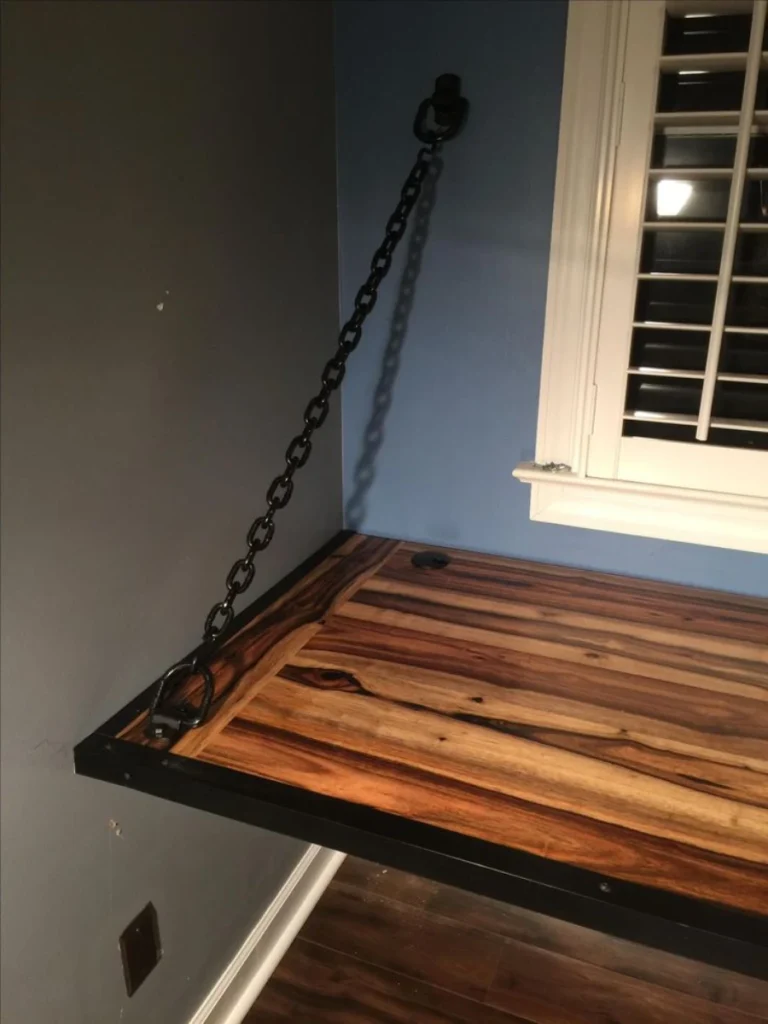 Satin Finish Interlocking Metal Desk Chains