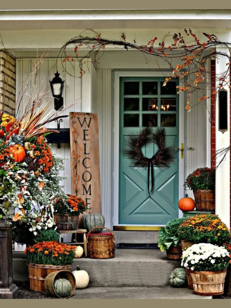 Seasonal Porch Signs for a Friendly Message