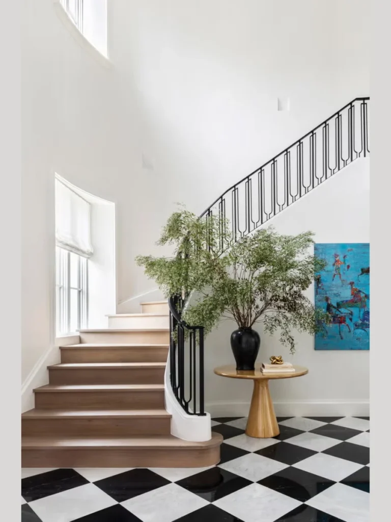 Statement Staircase Integration