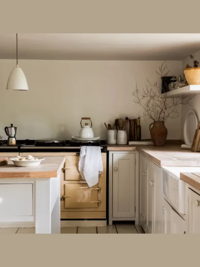 Streamlining Spaces with Uniform Canister Sets