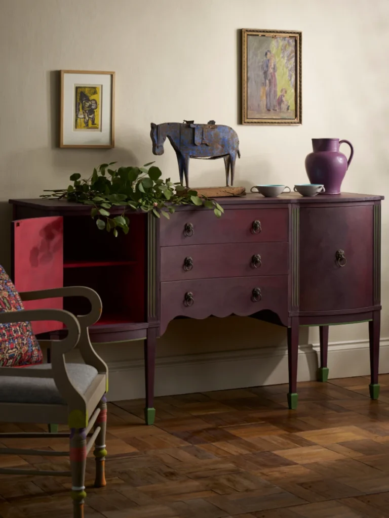 Using Chalk Paint for a Matte Vintage Aesthetic