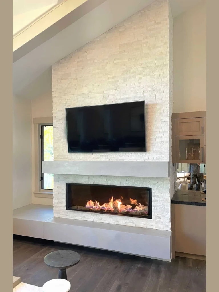 White Quartzite For A Sparkling Luxury Finish